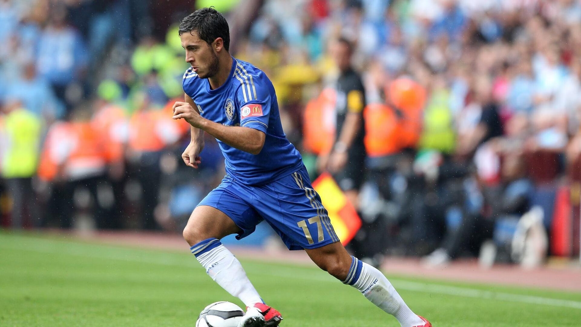 斯滕伯根赛场表现赢得观众喝彩,斯滕斯滕