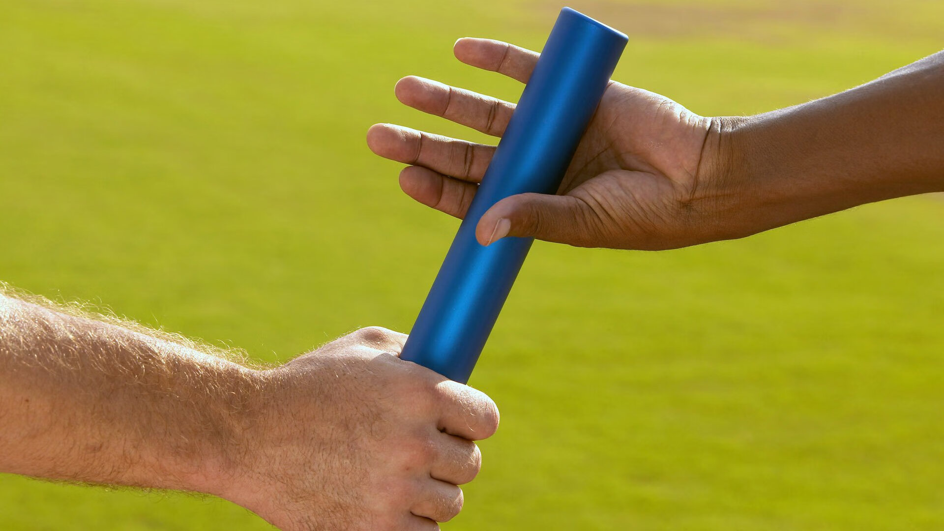 勇士队追求三连冠，誓不言败，勇士队配合