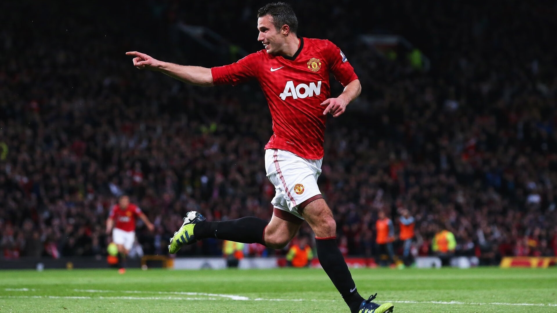 五大联赛守转攻节奏决定比赛节奏快慢，足球由守转攻视频